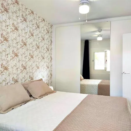 Gold Sand, Huge Terrace, Fast Wi-fi, Sat Tv Apartamento *